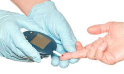 Уровень сахара в крови и норма у женщин после 40 лет